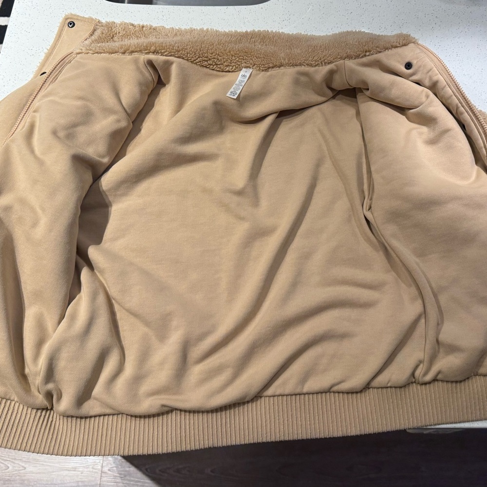 NWOT - ALO Yoga Sherpa Varsity Jacket in Camel - Picture 7 of 12